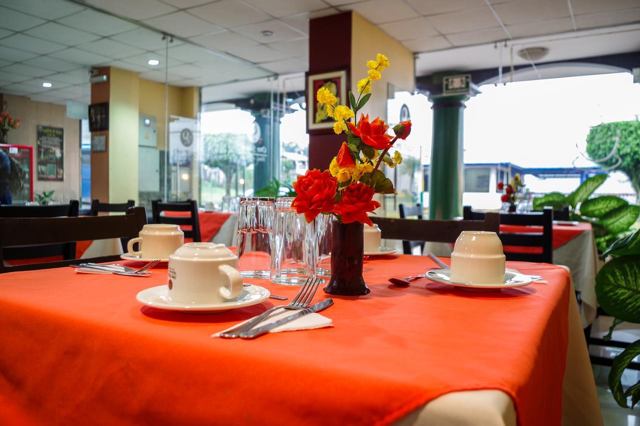 פויו Hotel Oro Negro מראה חיצוני תמונה